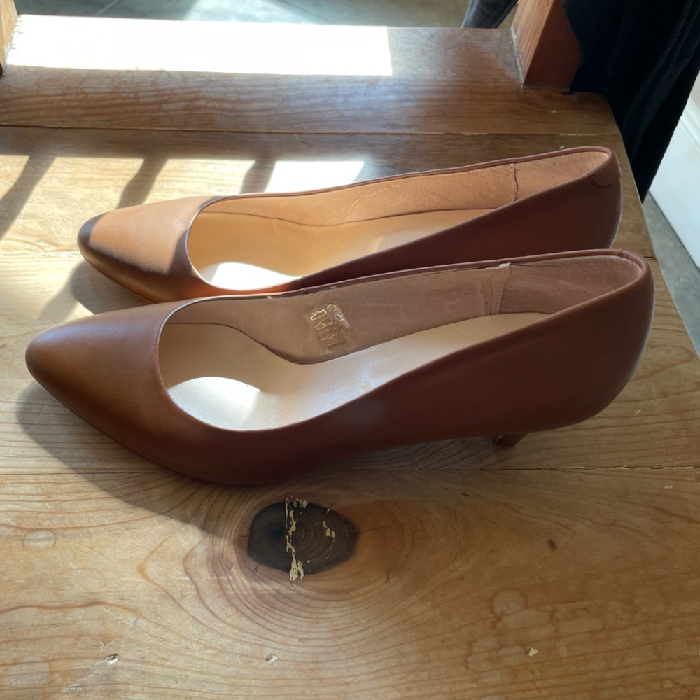 Brown women’s heels